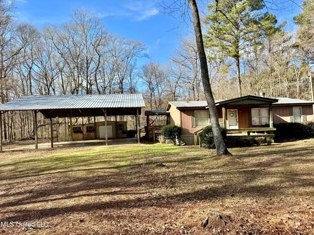$1,550,000 | 24437 Highway 17, Lexington, MS 39095