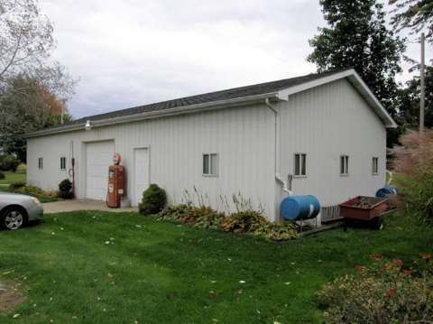18916 Bishop Road Chesaning, MI 48616 - Photo 16 of 17 20424302-15.JPG