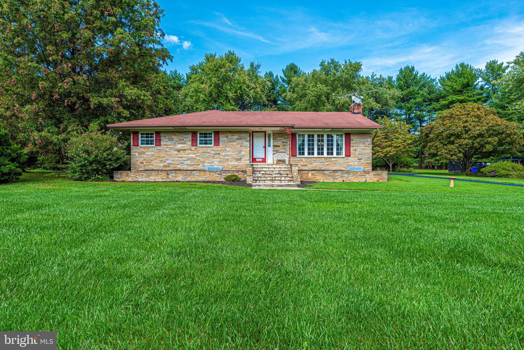 17524 Frederick Road Mount Airy, MD 21771 - Photo 2 of 38 Exterior Front