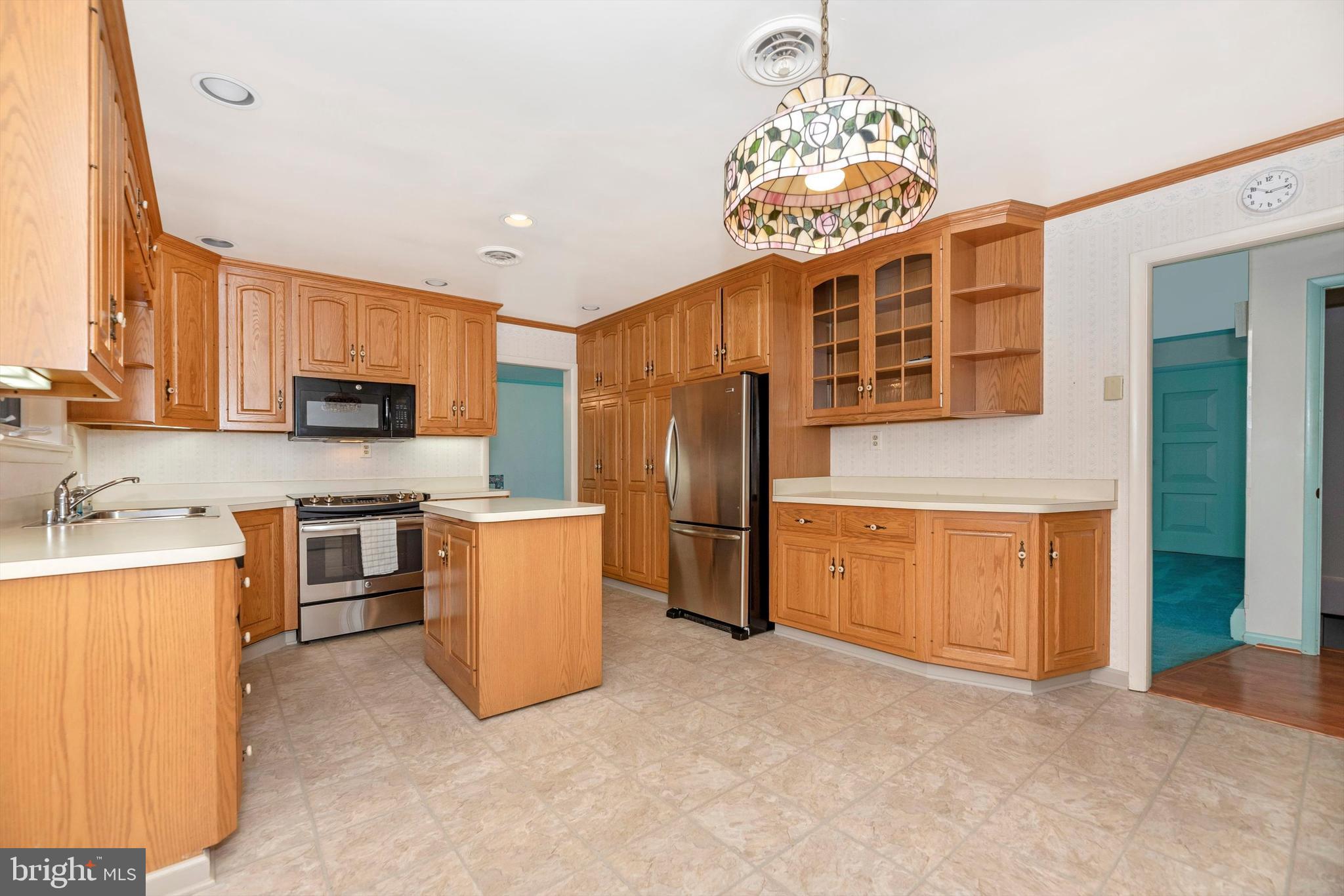 17524 Frederick Road Mount Airy, MD 21771 - Photo 11 of 38 Kitchen
