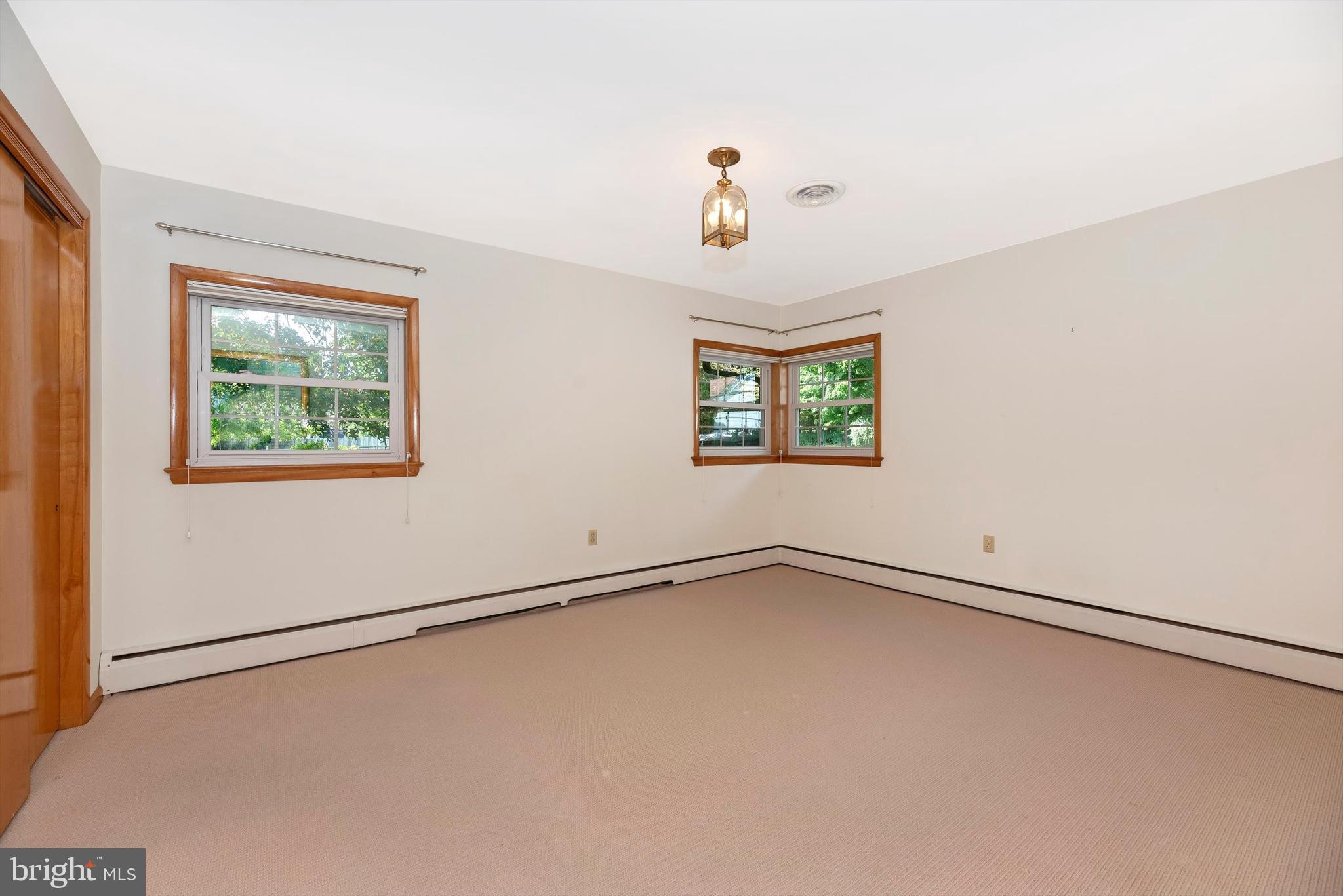 17524 Frederick Road Mount Airy, MD 21771 - Photo 23 of 38 Second Bedroom