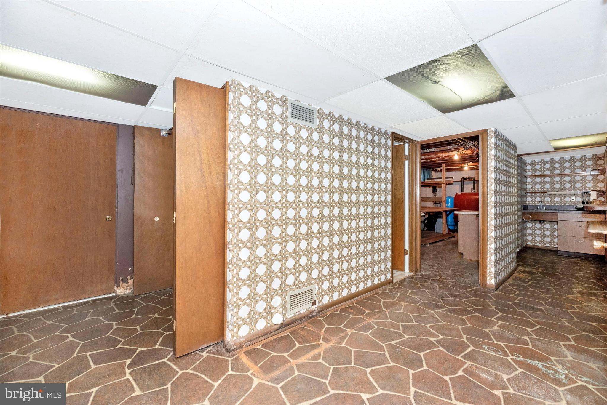 17524 Frederick Road Mount Airy, MD 21771 - Photo 31 of 38 Lower level bar/storage/utility