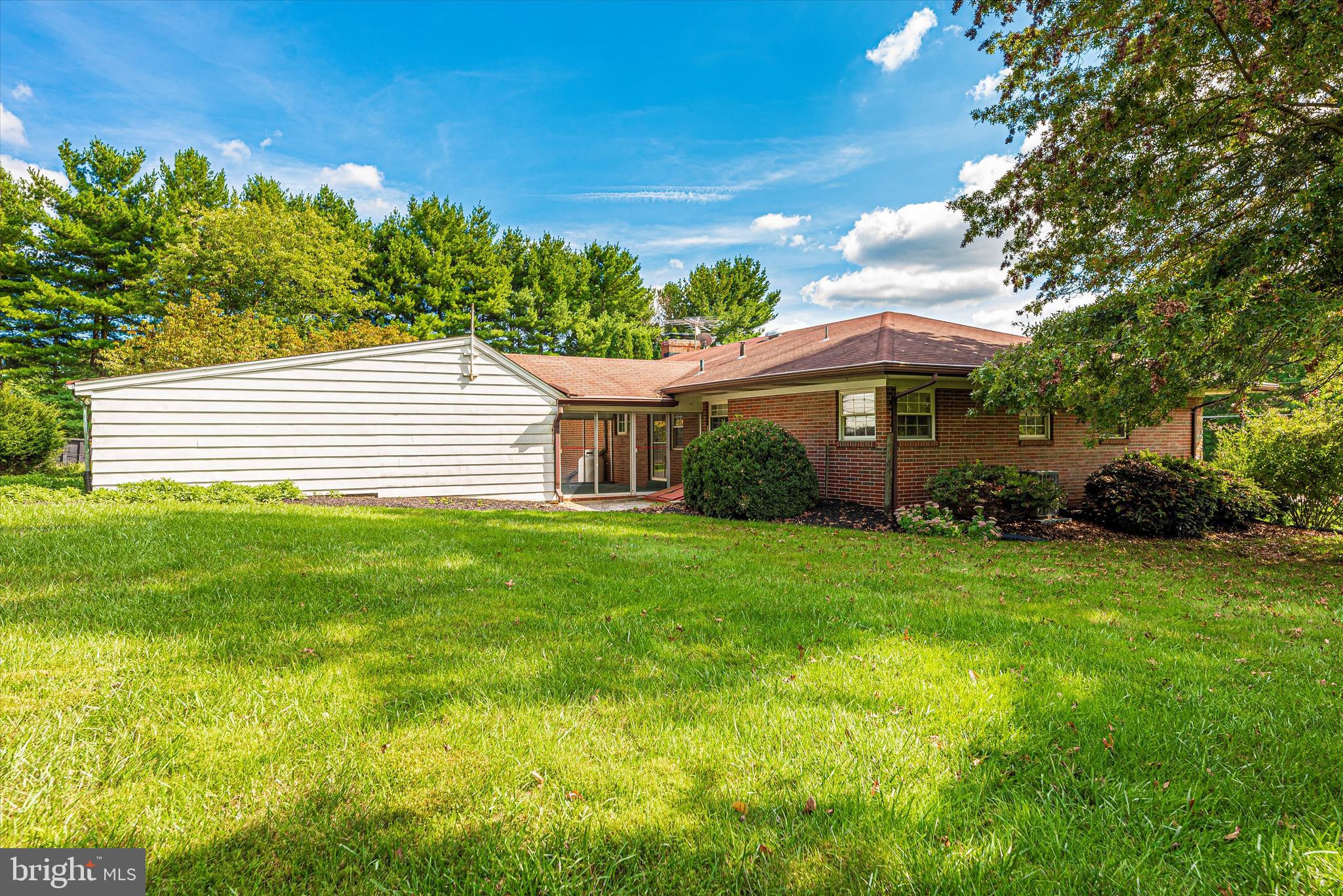 17524 Frederick Road Mount Airy, MD 21771 - Photo 35 of 38 Exterior side