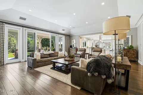 $6,495,000 | 2639 Queen's Garden Drive, Thousand Oaks, CA 91361