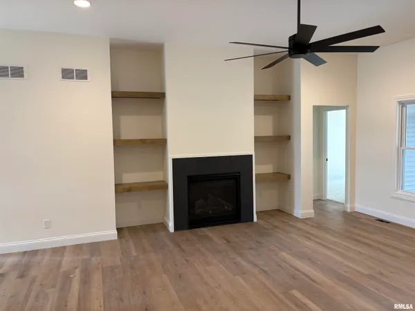 $414,000 | 1717 Ambleside Drive, Springfield, IL 62711