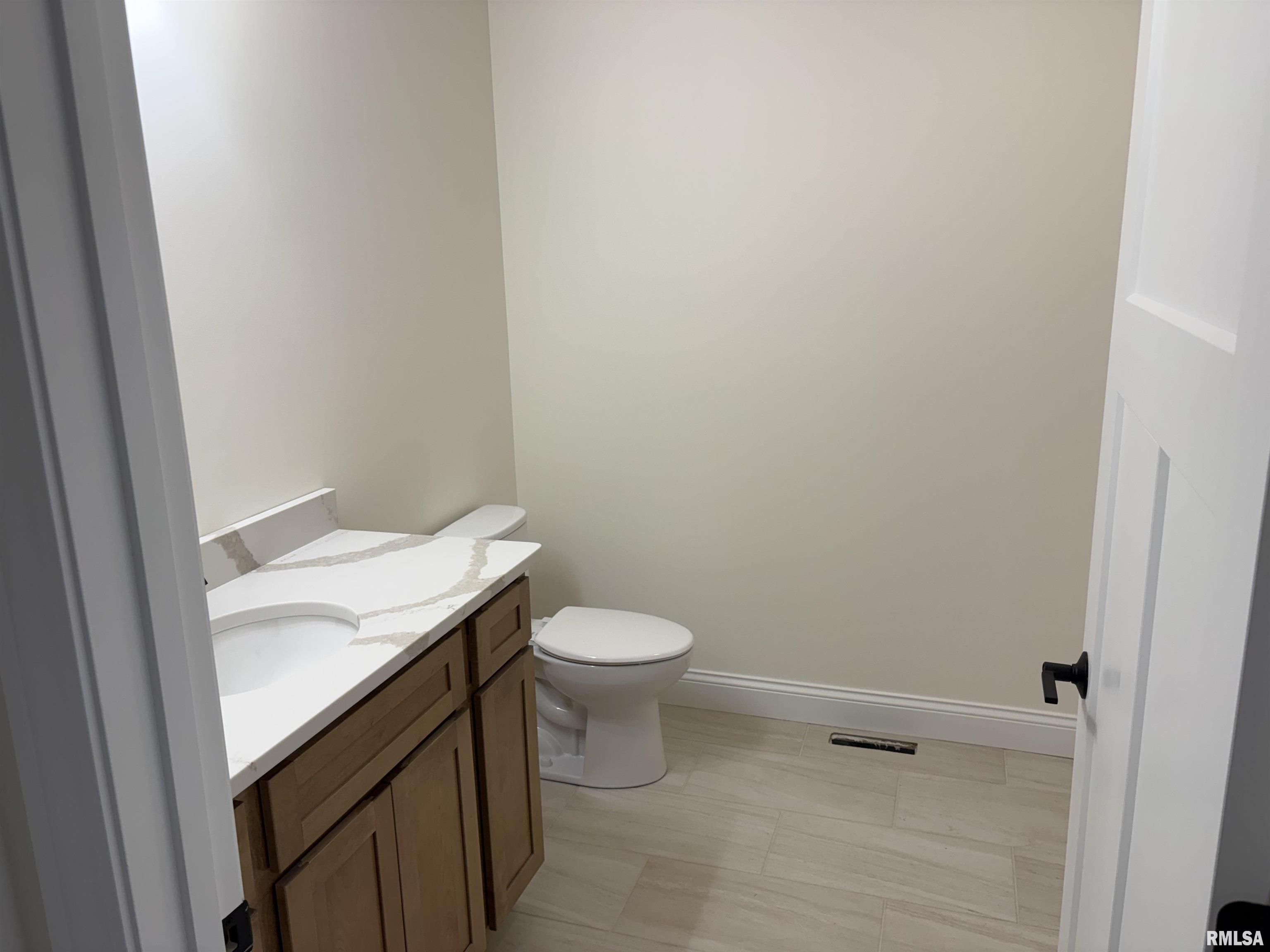 1717 Ambleside Drive Springfield, IL 62711 - Photo 9 of 14