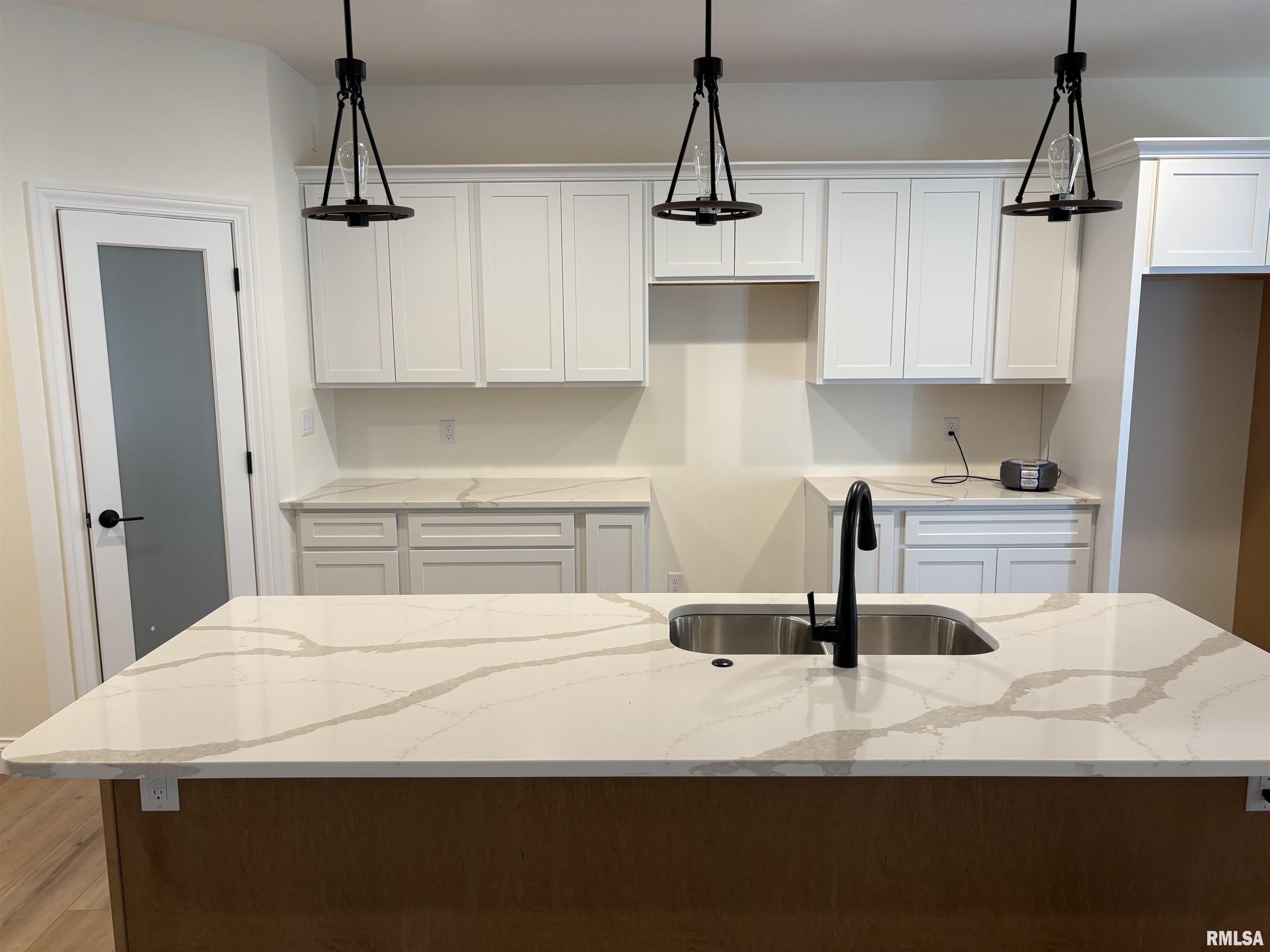 1717 Ambleside Drive Springfield, IL 62711 - Photo 10 of 14