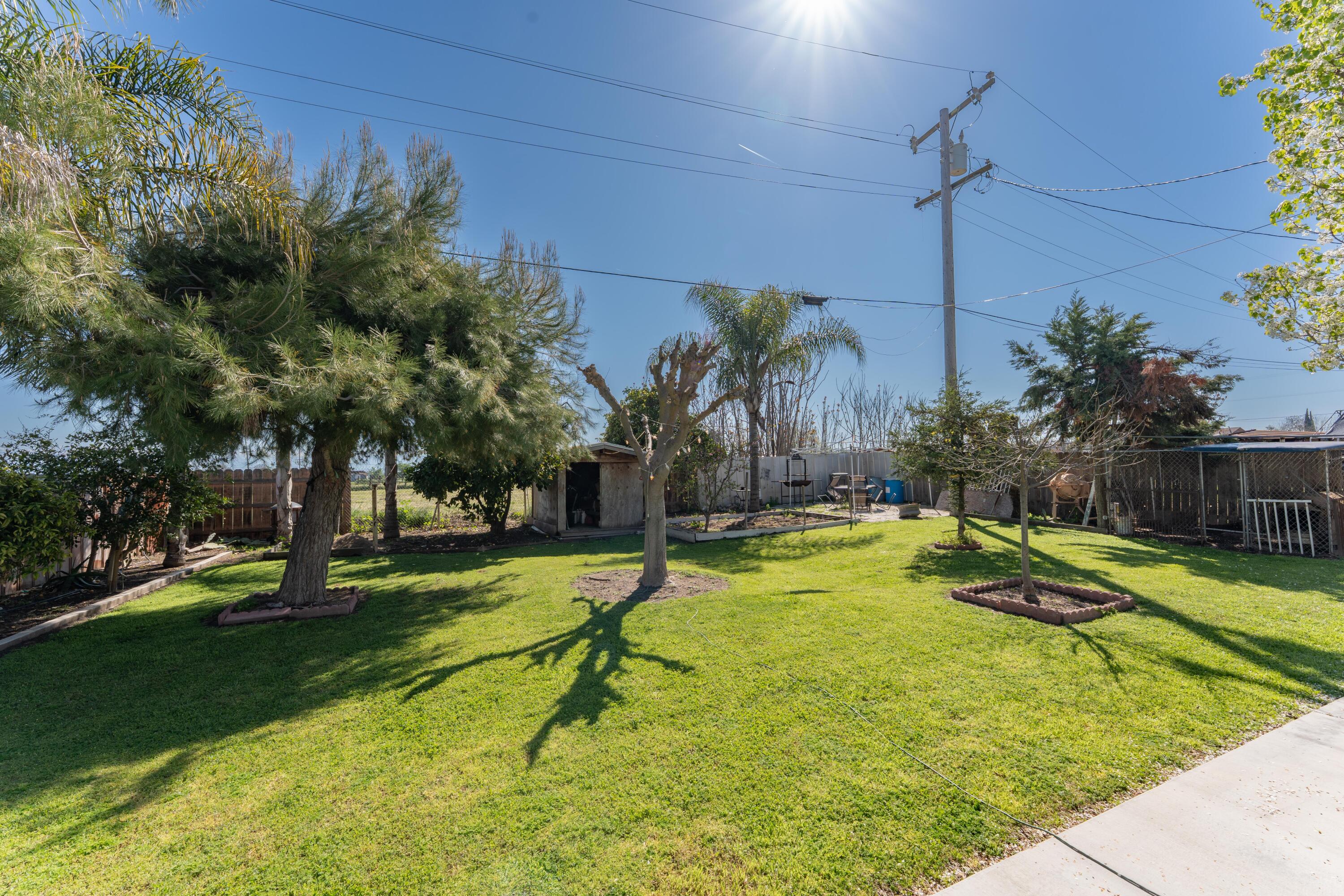 16870 Cloverdale Road Tulare, CA 93274 - Photo 5 of 26 9