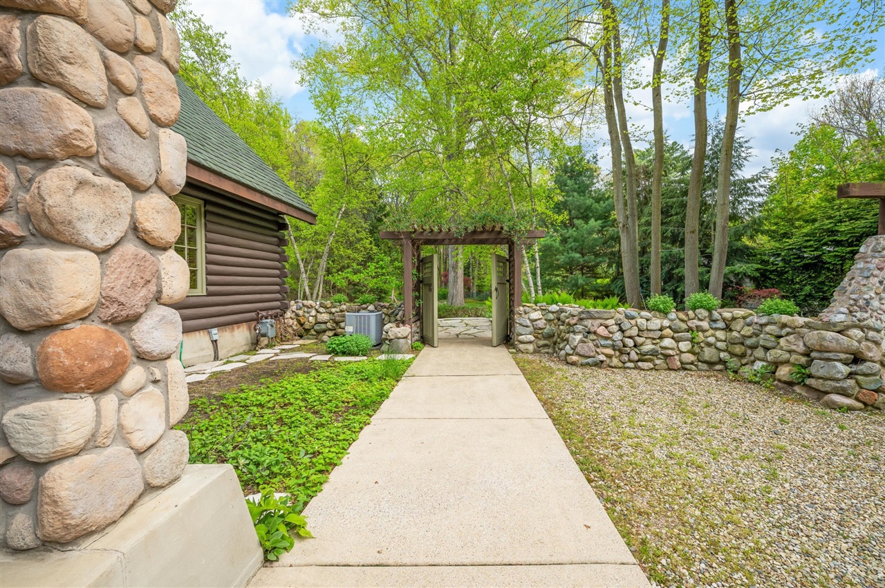 14657 Lakeshore Road Lakeside, MI 49116 - Photo 52 of 71 Gallery Image 52
