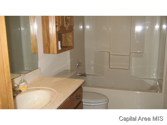 1909 Strawberry Lane Springfield, IL 62711 - Photo 14 of 20