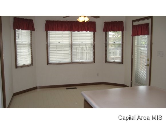 1909 Strawberry Lane Springfield, IL 62711 - Photo 9 of 20