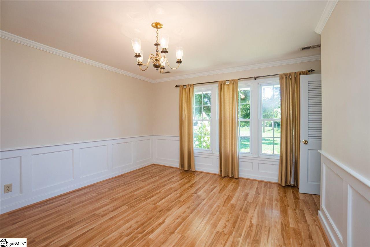 128 East Main Street Inman, SC 29349 - Photo 10 of 36