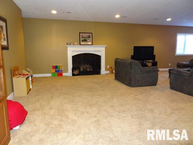 5496 Judge Road Bettendorf, IA 52722 - Photo 17 of 18 Gallery Image 17