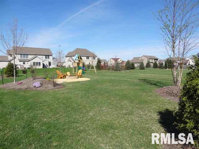 5496 Judge Road Bettendorf, IA 52722 - Photo 3 of 18 Gallery Image 3