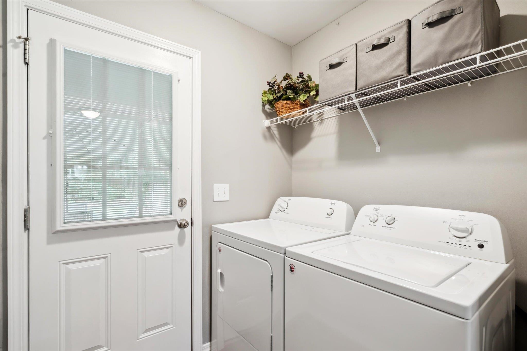 16096 Hoiles Avenue Silverhill, AL 36576 - Photo 15 of 20 Laundry