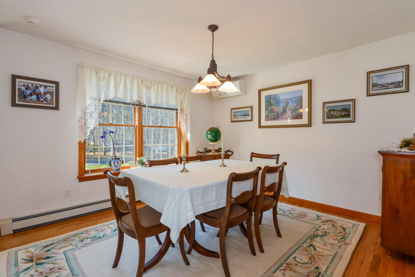 184 Williston Road Sagamore Beach, MA 02562 - Photo 7 of 33 008-Dining_Room-4079852-small