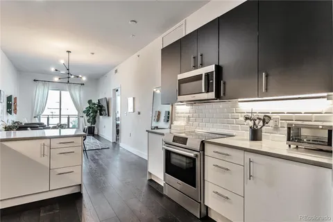 $469,000 | 2550 Lawrence Street, Unit RB307, Denver, CO 80205