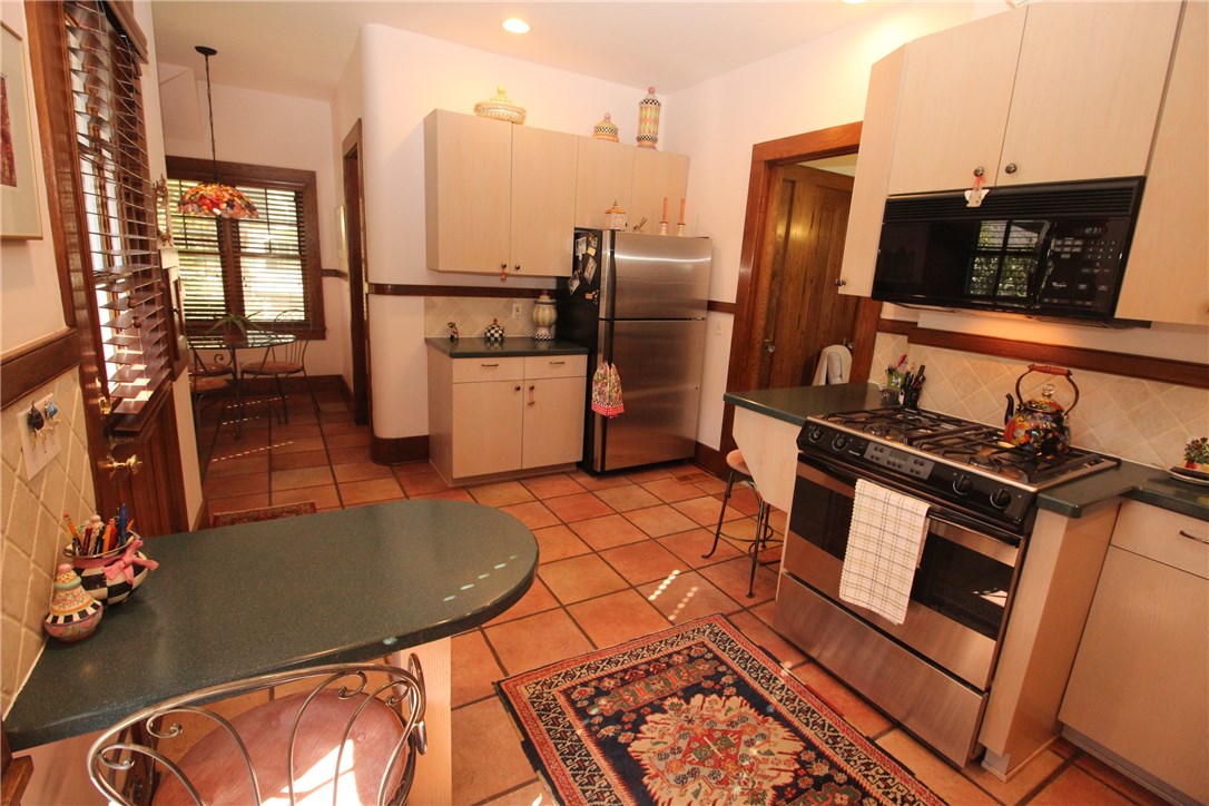 49 Dorchester Road Rochester, NY 14610 - Photo 13 of 30