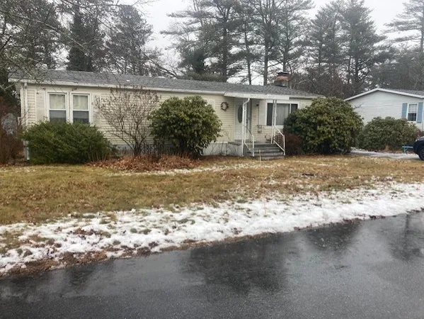 $95,000 | 43 Kennedy Drive, Carver, MA 02330