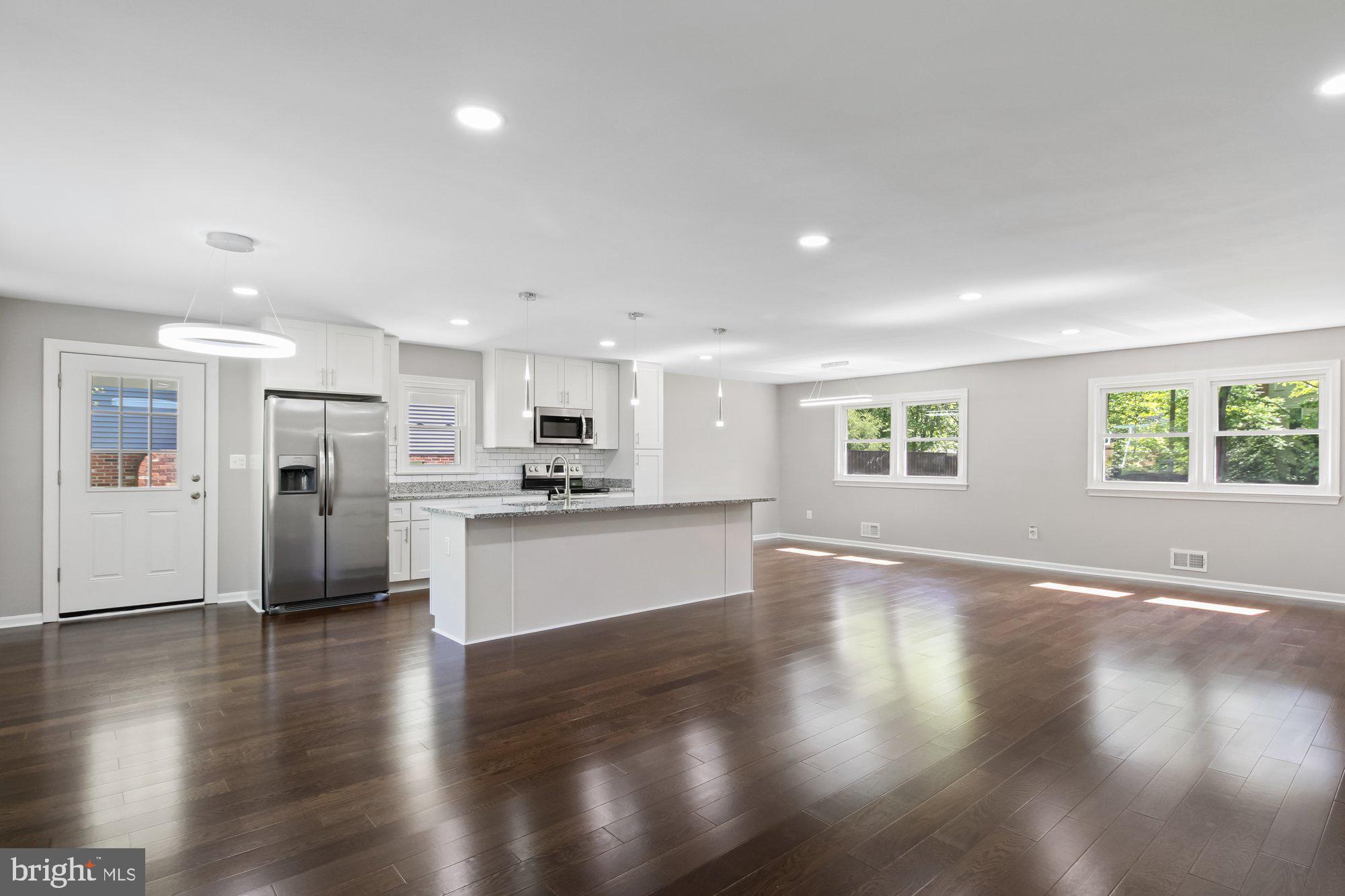4909 Powell Road Fairfax, VA 22032 - Photo 4 of 27 Gallery Image 4