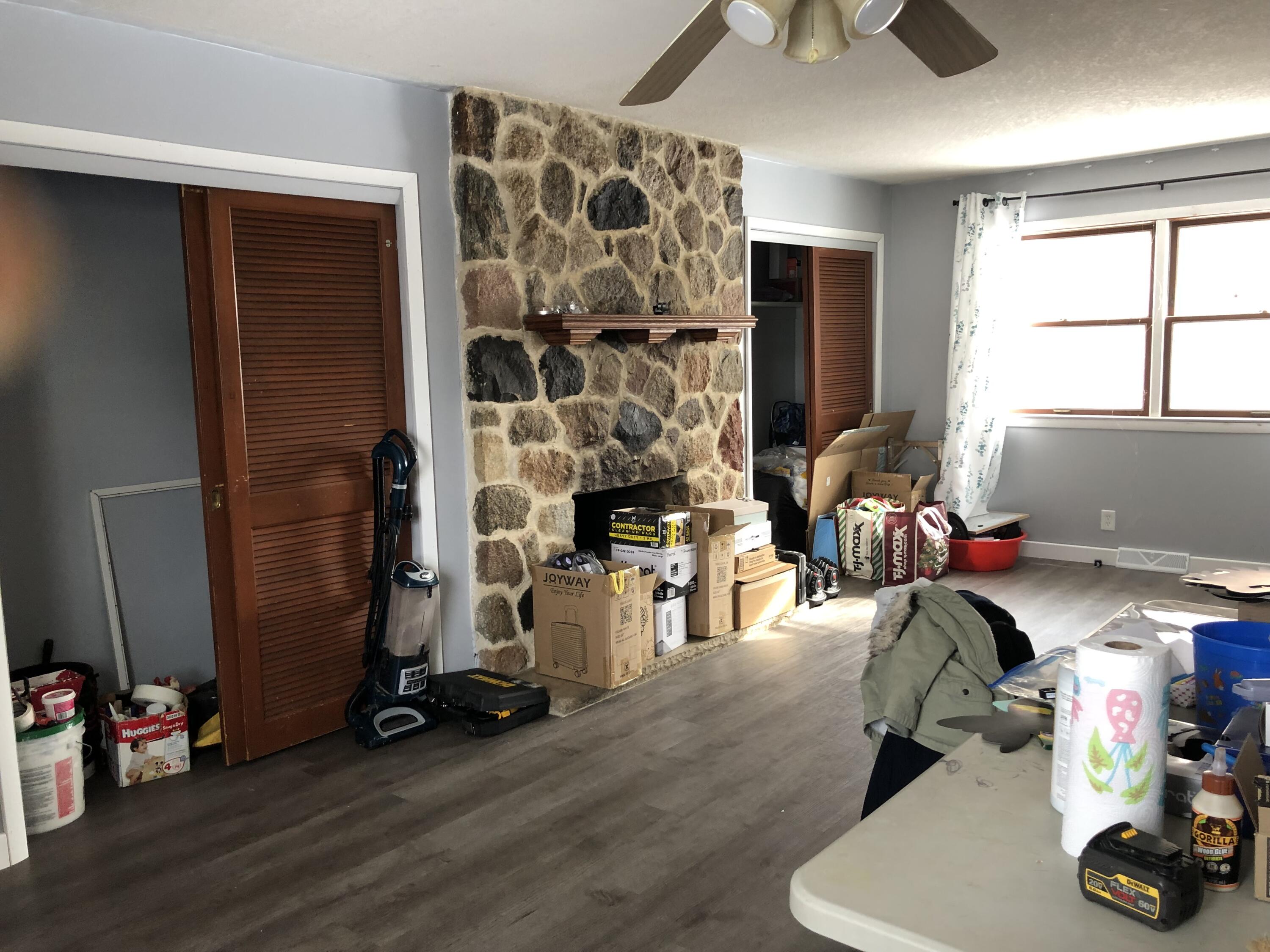 9703 West Kaul Avenue Milwaukee, WI 53225 - Photo 11 of 11 FAMILY ROOM