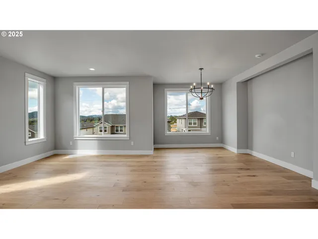 $424,500 | 3660 Southwest Sandlewood Lane, Gresham, OR 97080