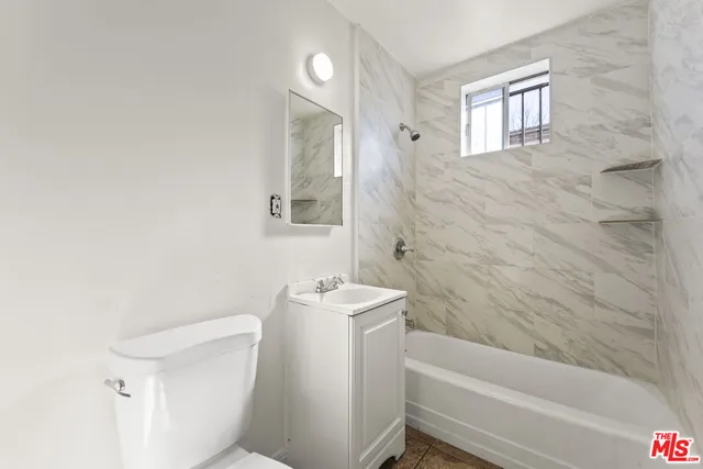 $715,000 | 1030 East 21st Street, Long Beach, CA 90806