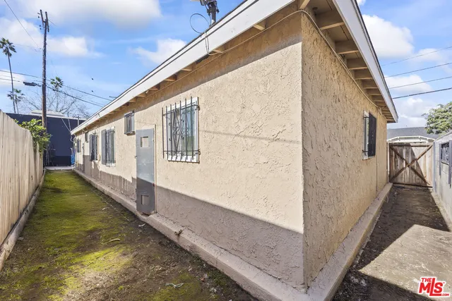 $715,000 | 1030 East 21st Street, Long Beach, CA 90806