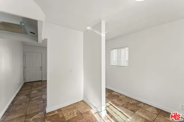 $715,000 | 1030 East 21st Street, Long Beach, CA 90806