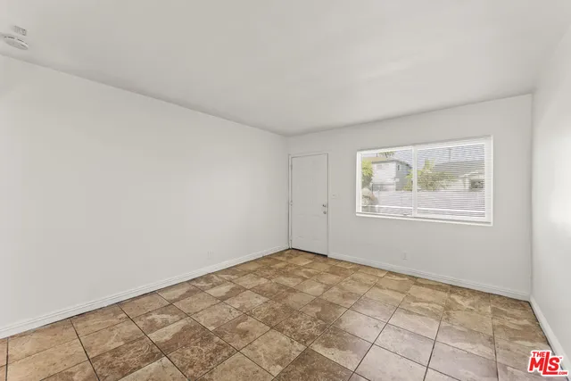 $715,000 | 1030 East 21st Street, Long Beach, CA 90806