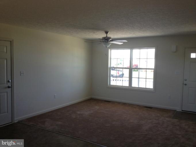 220 Wallace Inwood, WV 25428 - Photo 4 of 11 Interior (General)