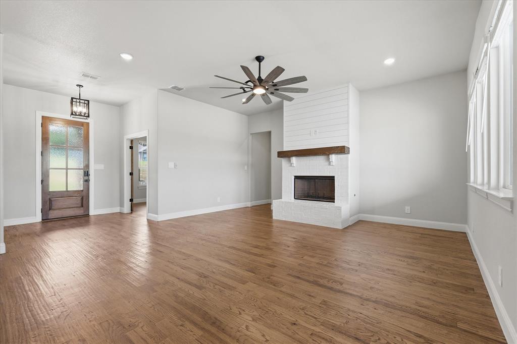 120 Grace Vw Road Weatherford, TX 76088 - Photo 9 of 40