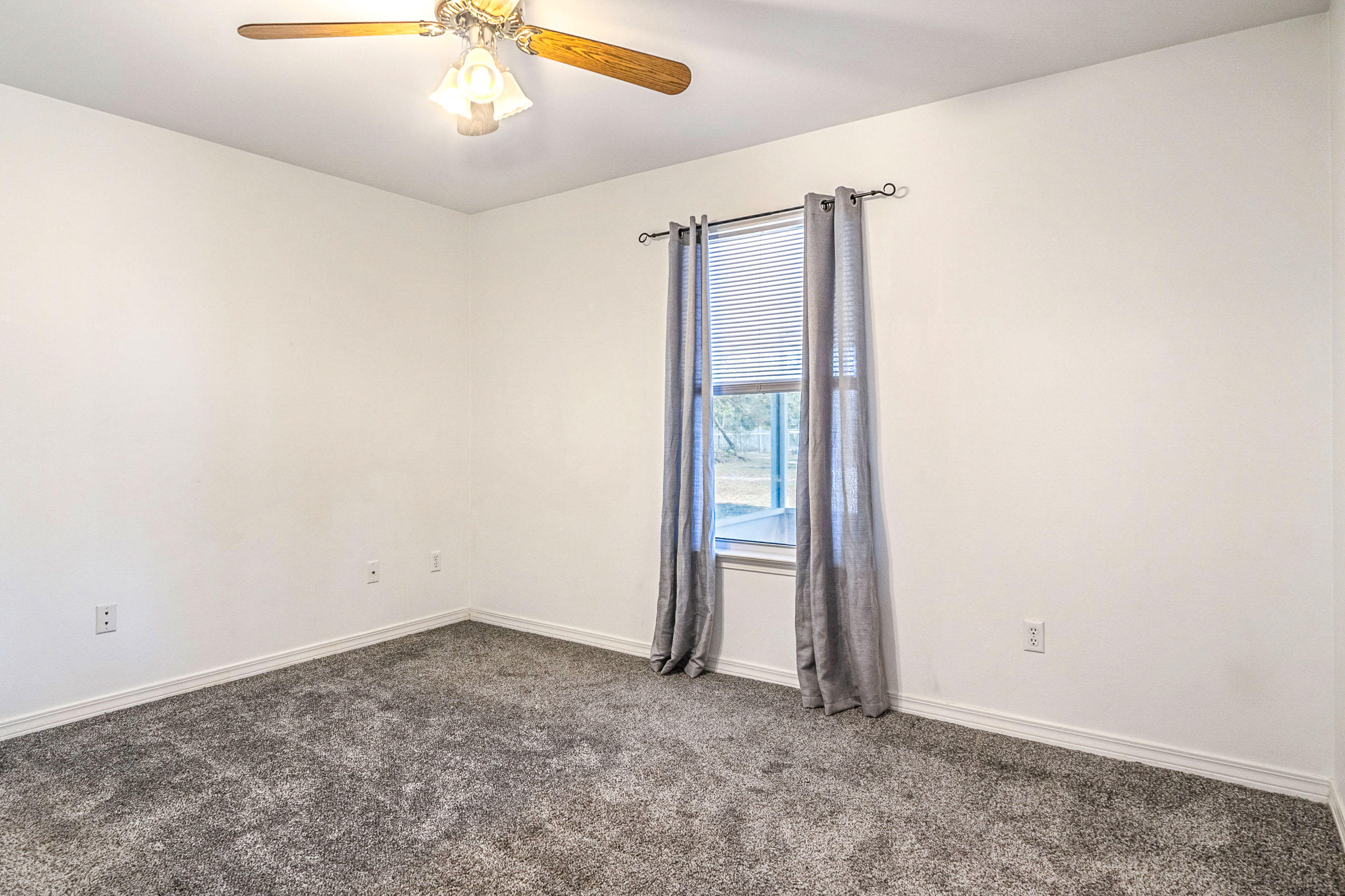 2600 Yellow Pine Road Navarre, FL 32566 - Photo 9 of 28 Gallery Image 9