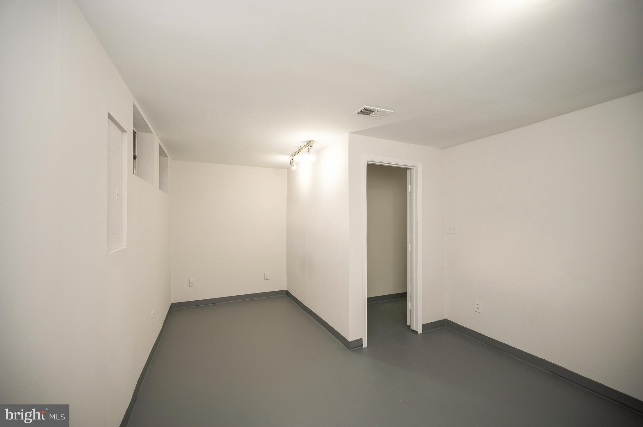 17950 Milroy Drive Dumfries, VA 22026 - Photo 35 of 42 a view of a hallway with closet