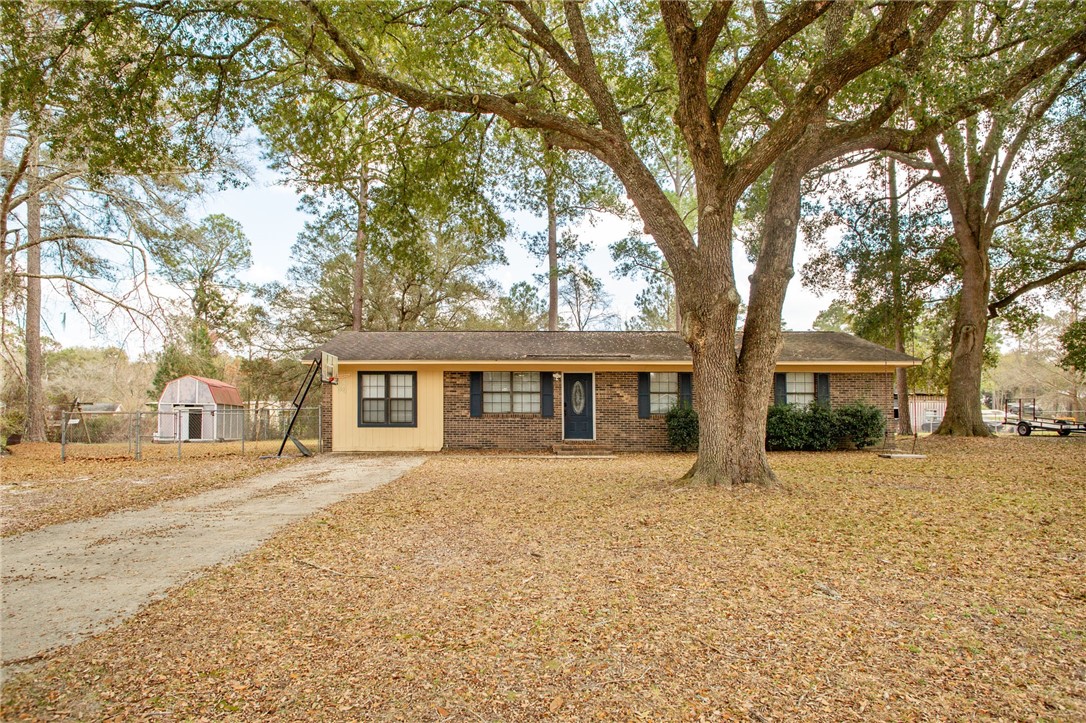 140 Whispering Pines Trail Waycross, GA 31503 - Photo 1 of 24