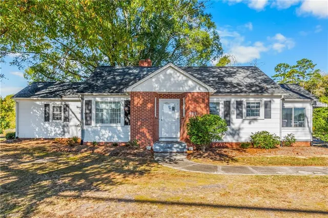 $239,900 | 934 Horneytown Road, High Point, NC 27265