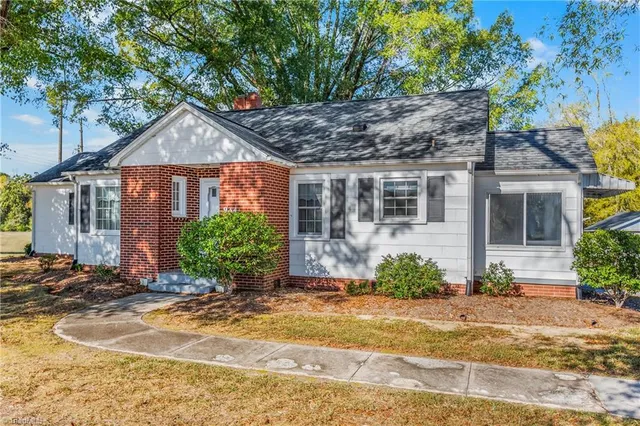 $239,900 | 934 Horneytown Road, High Point, NC 27265