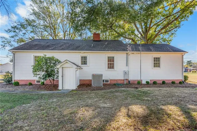 $239,900 | 934 Horneytown Road, High Point, NC 27265