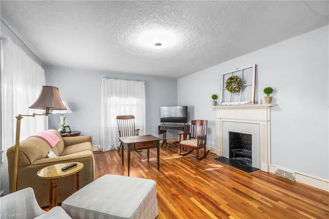 $239,900 | 934 Horneytown Road, High Point, NC 27265