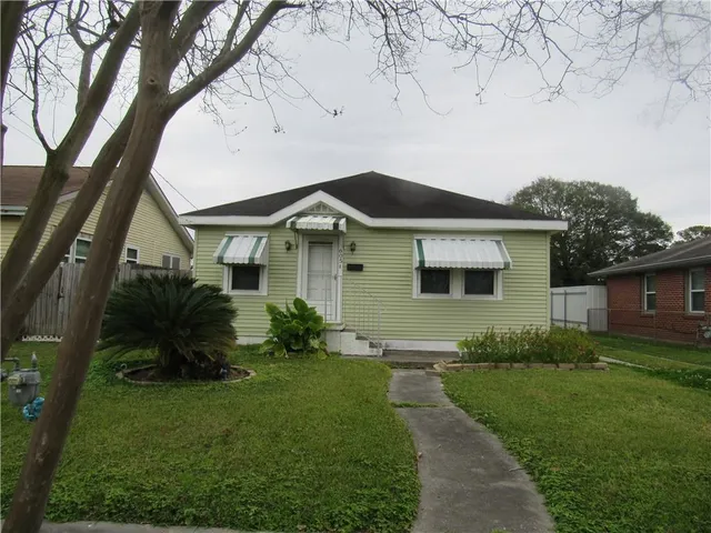 $1,500 | 605 Bellanger Street, Harvey, LA 70058