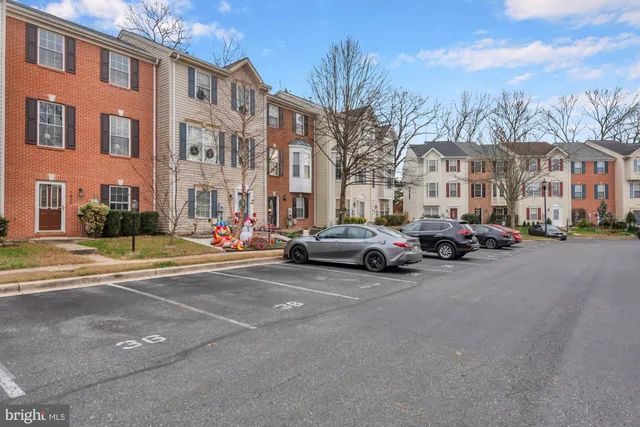 $399,900 | 7836 Canter Court, Severn, MD 21144