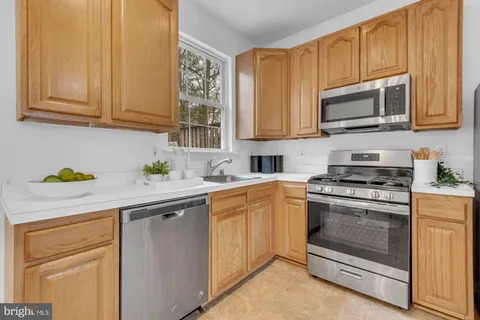 $399,900 | 7836 Canter Court, Severn, MD 21144