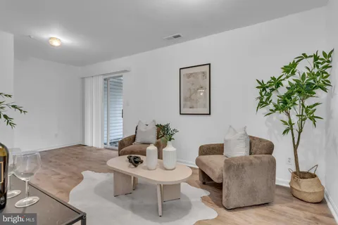 $399,900 | 7836 Canter Court, Severn, MD 21144