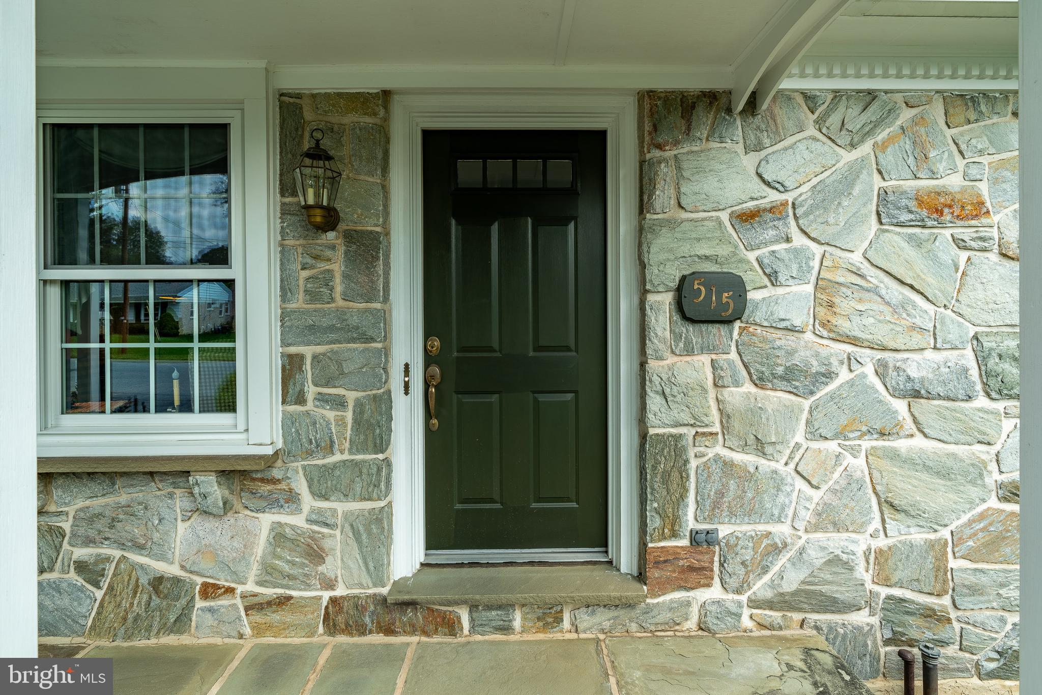 515 Lexington Road Lancaster, PA 17603 - Photo 2 of 35 Gallery Image 2
