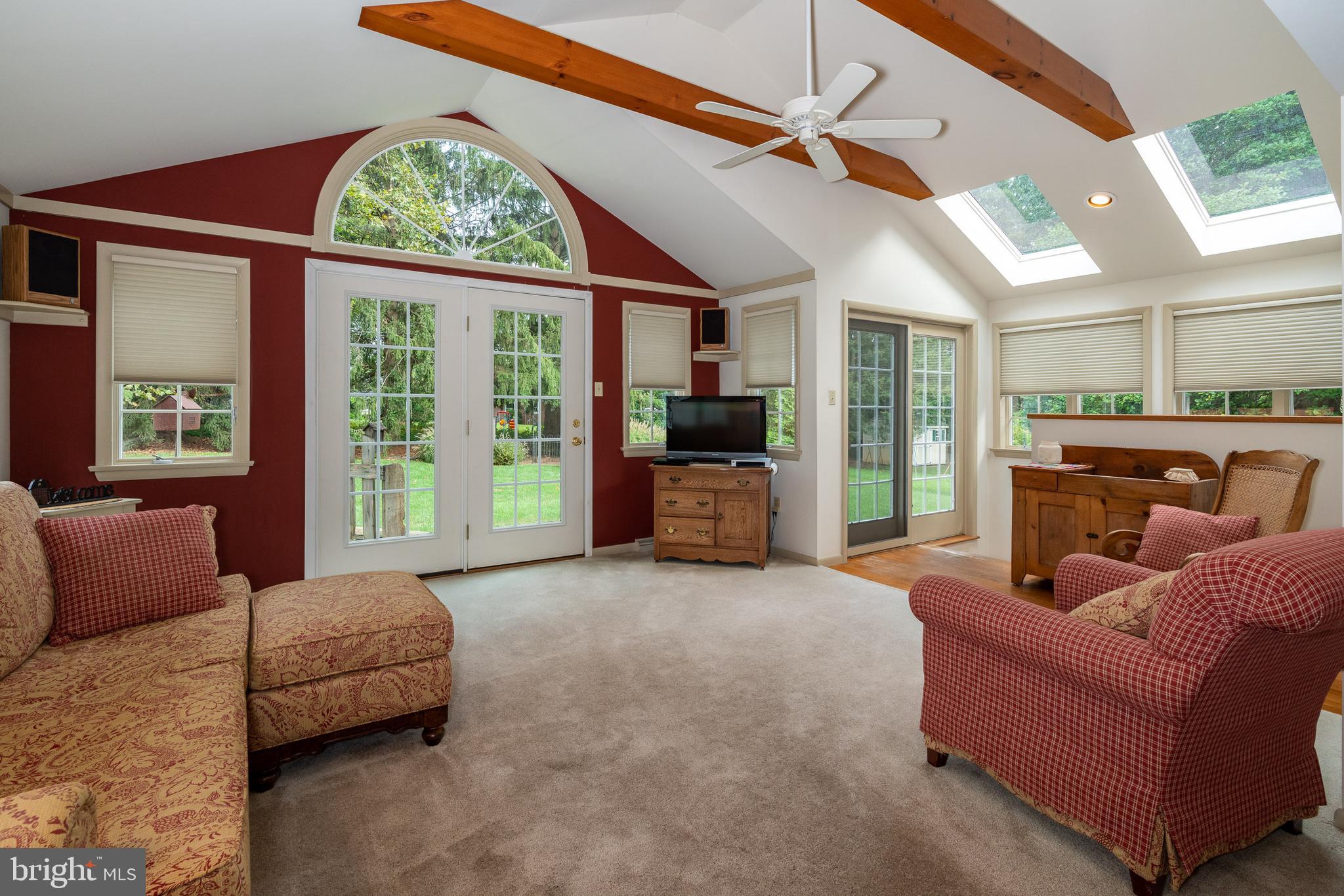 515 Lexington Road Lancaster, PA 17603 - Photo 21 of 35 Vaulted ceiling and skylights in family room