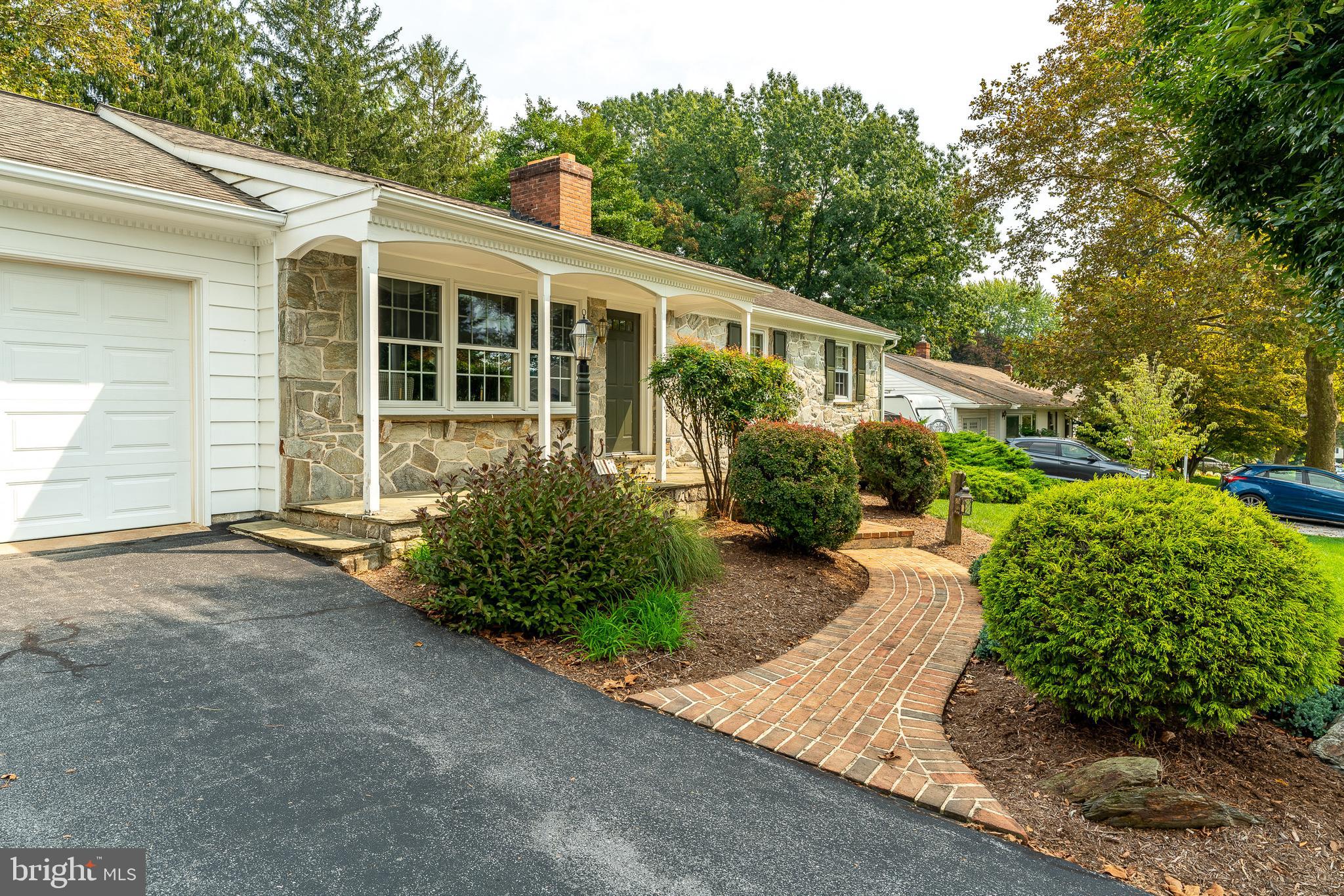 515 Lexington Road Lancaster, PA 17603 - Photo 5 of 35 Relax on the covered front porch