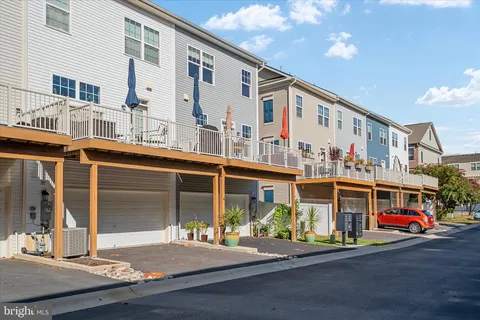 $600,000 | 122 Waterline Court, Annapolis, MD 21401