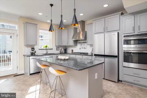 $600,000 | 122 Waterline Court, Annapolis, MD 21401