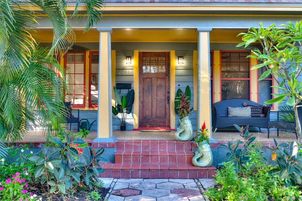 2741 Burlington Avenue North, St. Petersburg, FL 33713 Compass