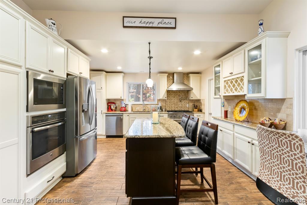 28664 West 12 Mile Road Farmington Hills, MI 48334 - Photo 9 of 49